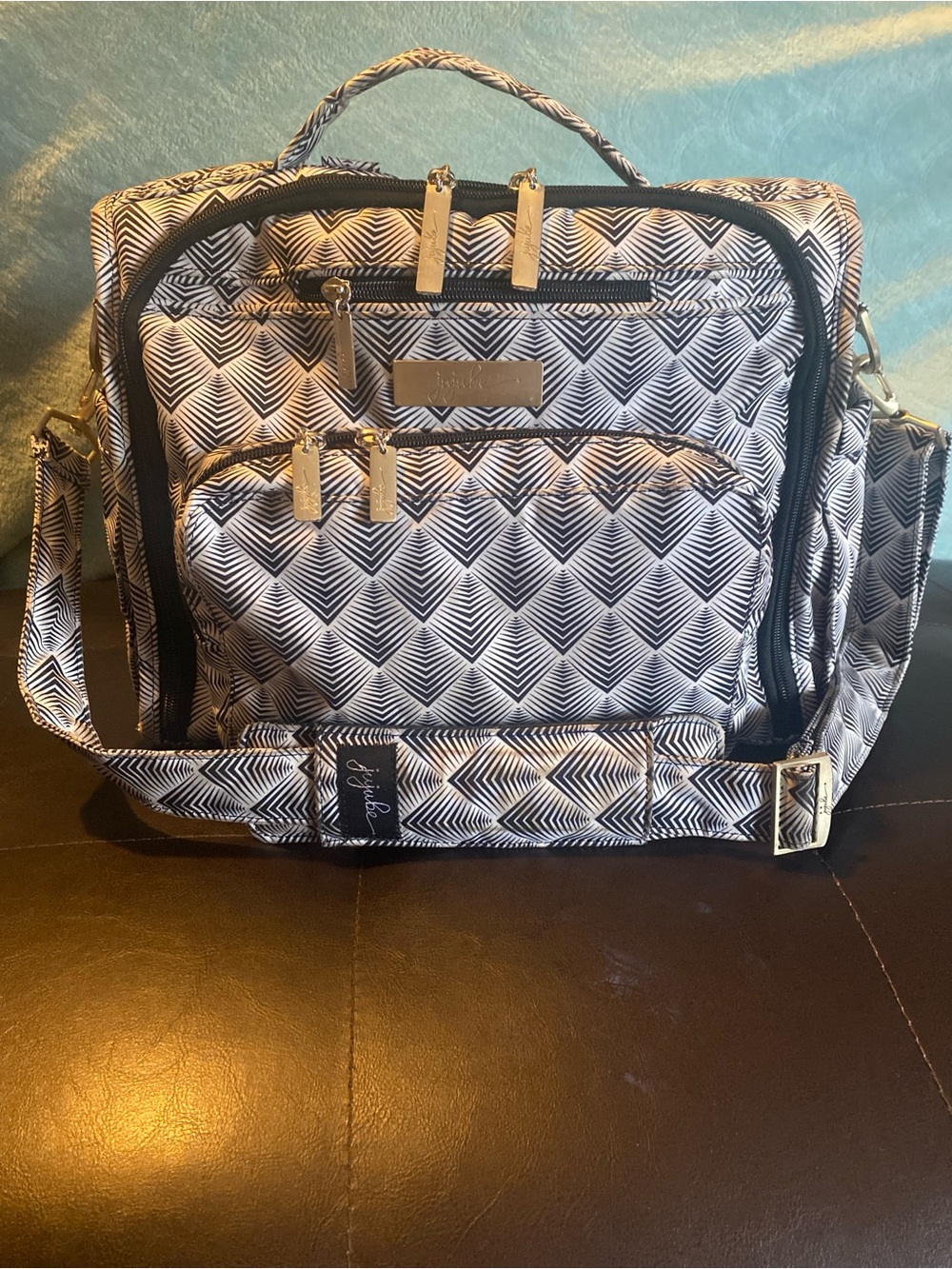 Ju-Ju-Be Black & White Chevron Toiletry / Travel Organizer